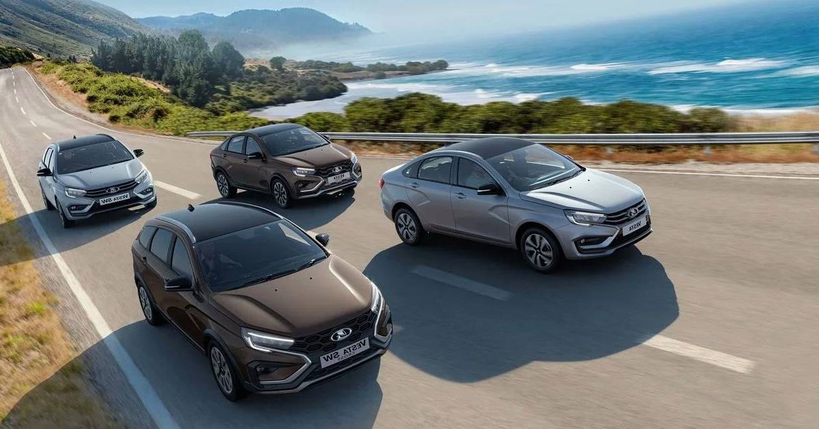 Lada Vesta Cross на дороге – обновленный кроссовер от АвтоВАЗа
