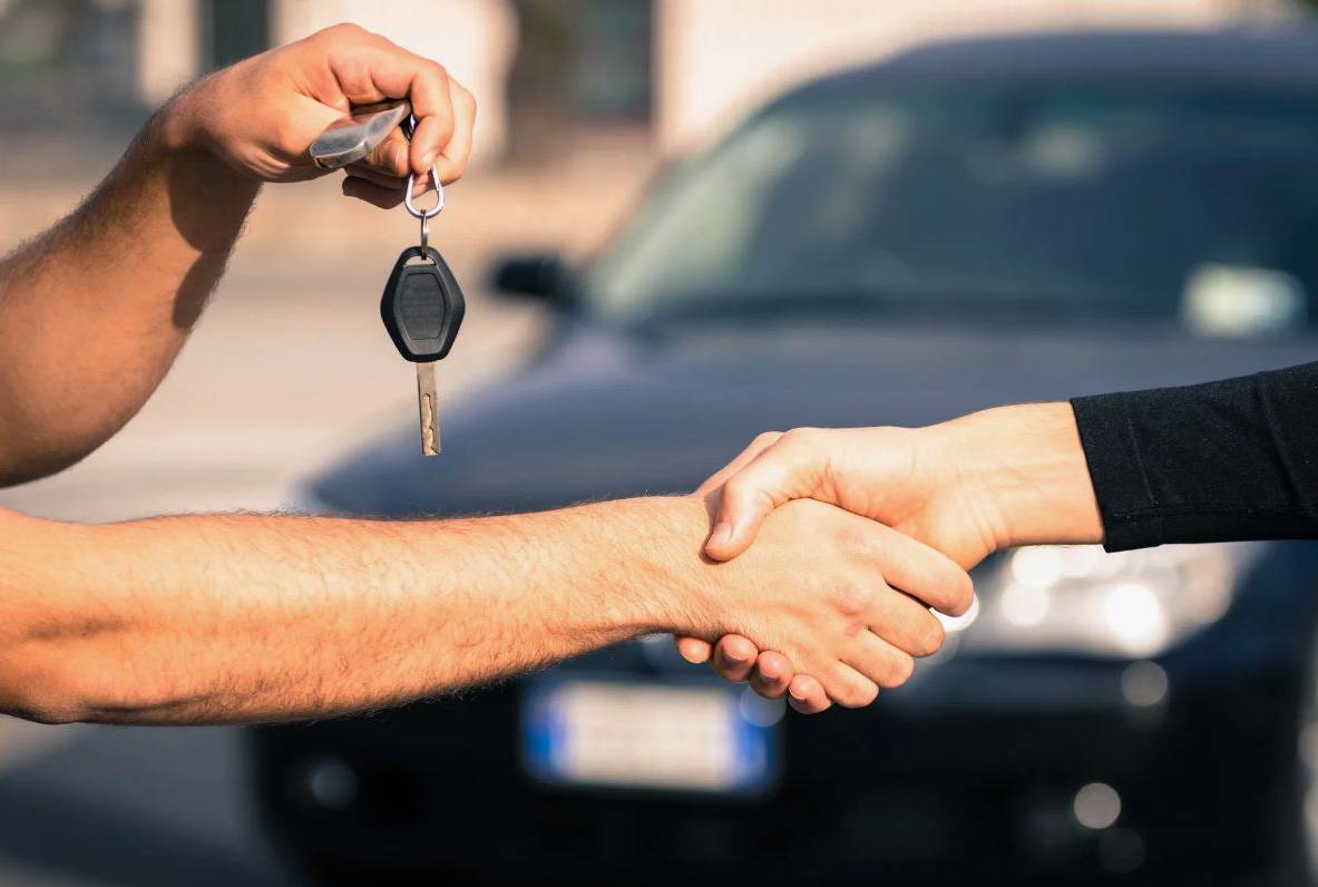 Штраф за покупку автомобиля у иностранца за наличные